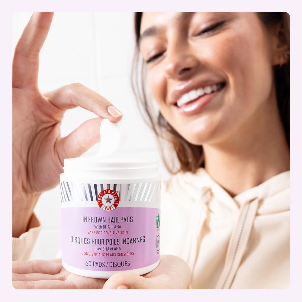 Toallitas para vellos encarnados - First Aid Beauty - 28 Pads