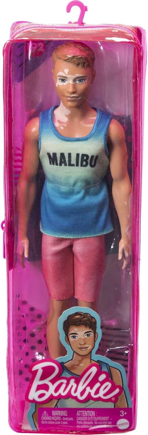 Muñeca Barbie Fashionistas Ken con Vitiligo, Malibu Tank, Shorts, #192