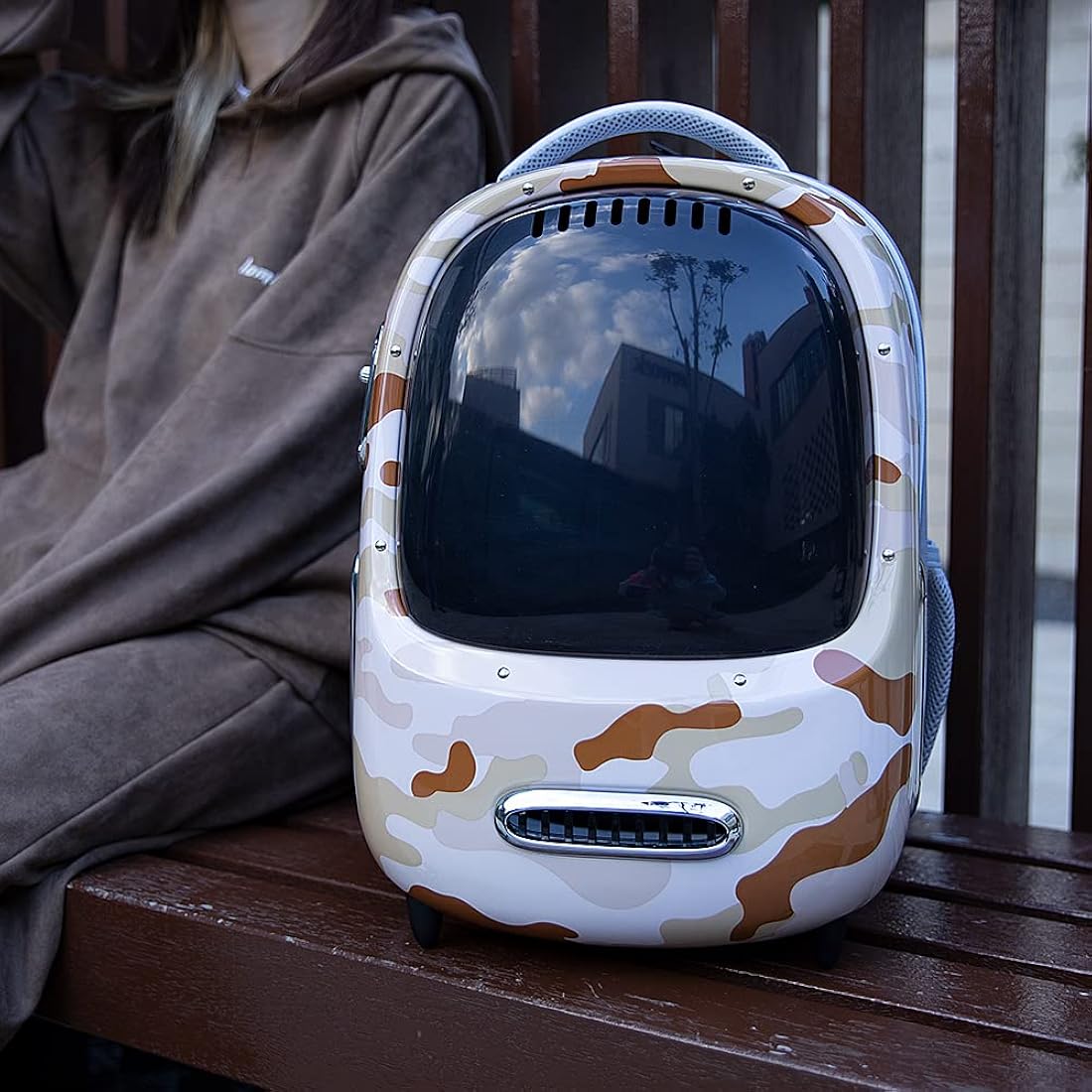 Mochila para gatos y cachorros es muy ligera y espaciosa