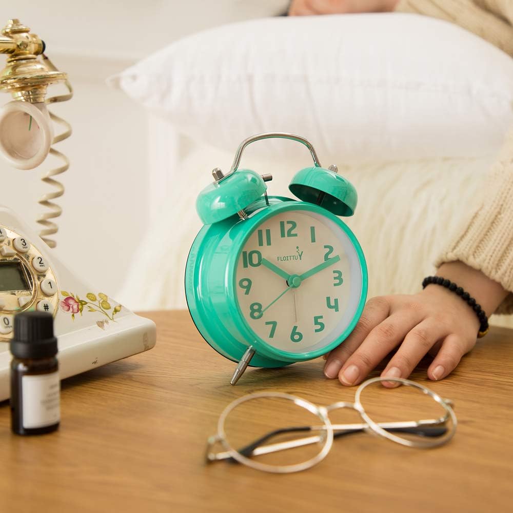 Reloj despertador con campana, luz de fondo, modelo 4