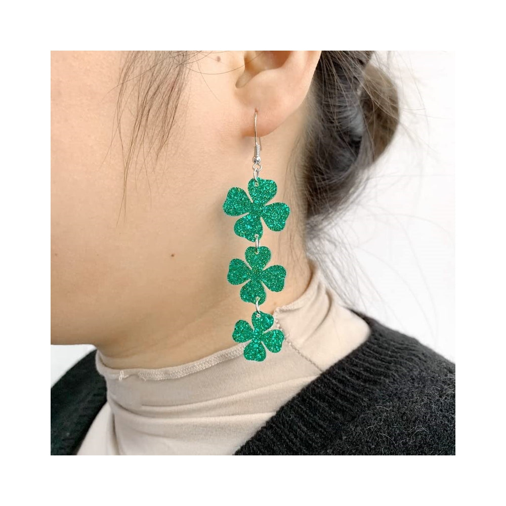 Aretes de acrílico de trébol verde de la suerte para mujeres
