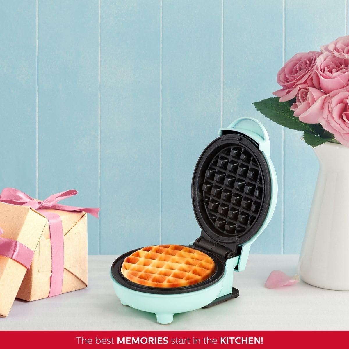Mini Waffle Maker Holstein, Antiadherente, 4 pulgadas, Rápido