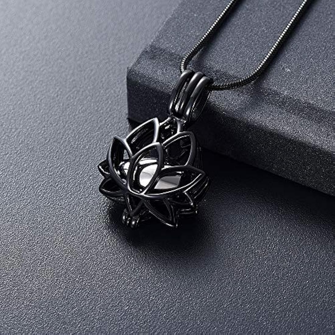 Collar con urna para cenizas negro 0.78 x 0.49