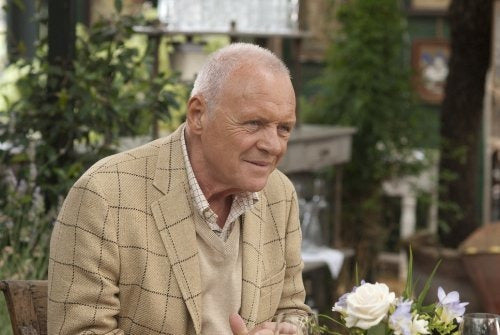 Te Encontrarás Con Un Desconocido Oscuro Alto