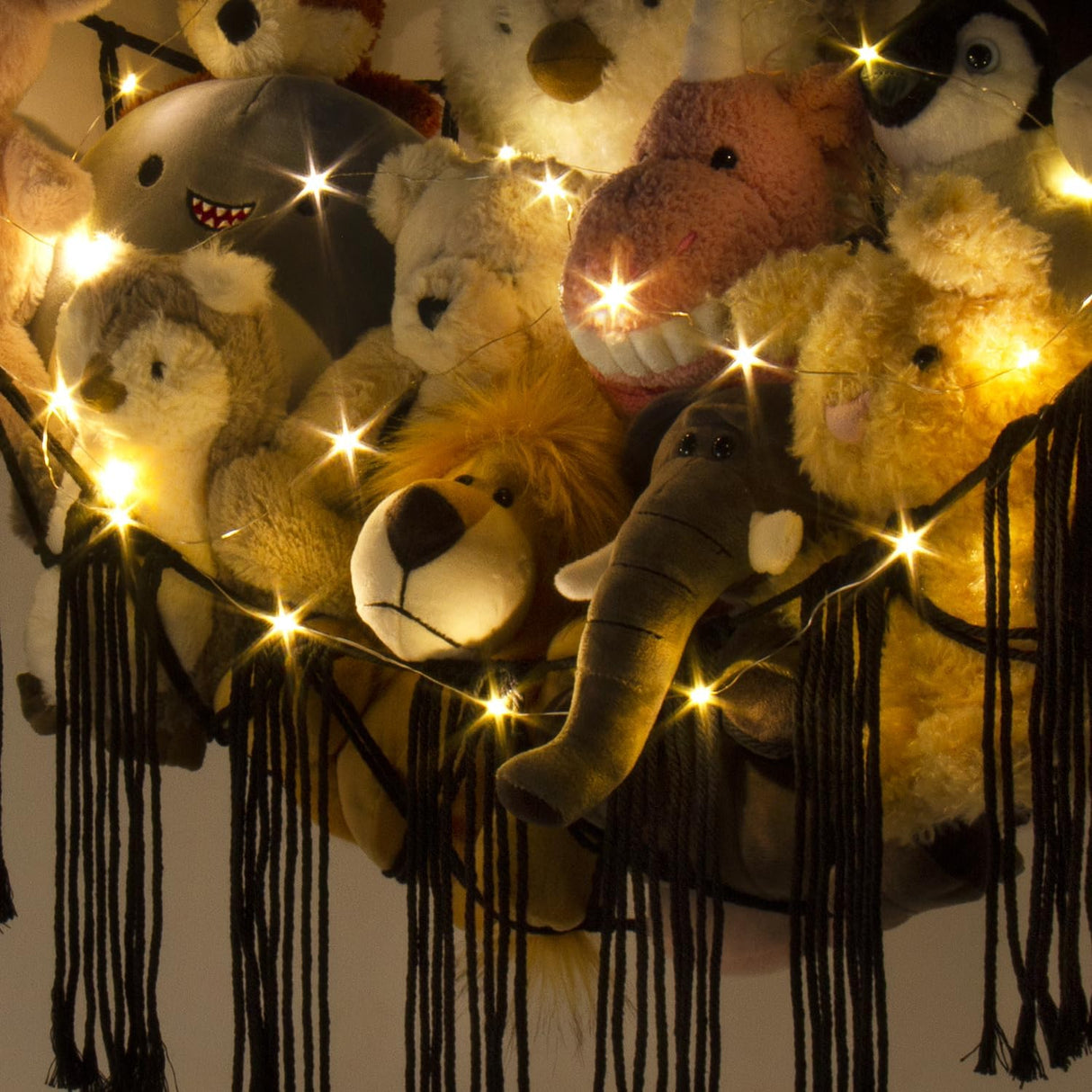 Hamaca de Macramé para Peluches - Organizador con Luz LED