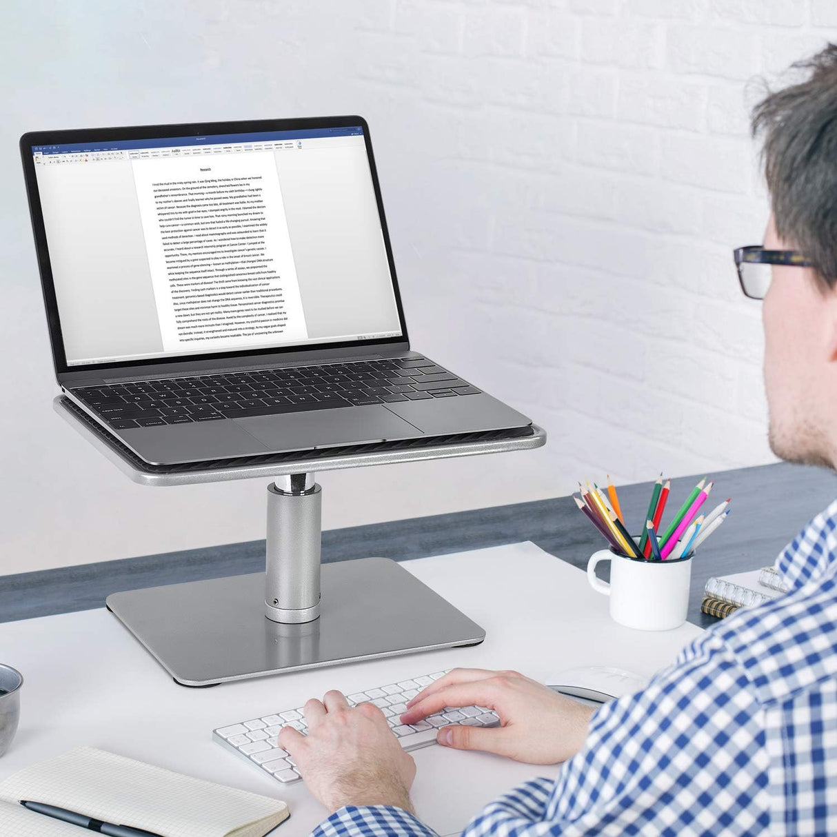 Soporte para laptop o MacBook de altura ajustable