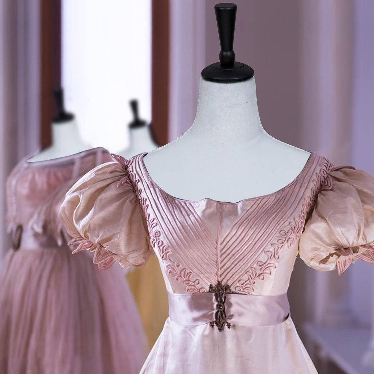 Maniquí femenino ajustable 59-67 para costura y exhibición