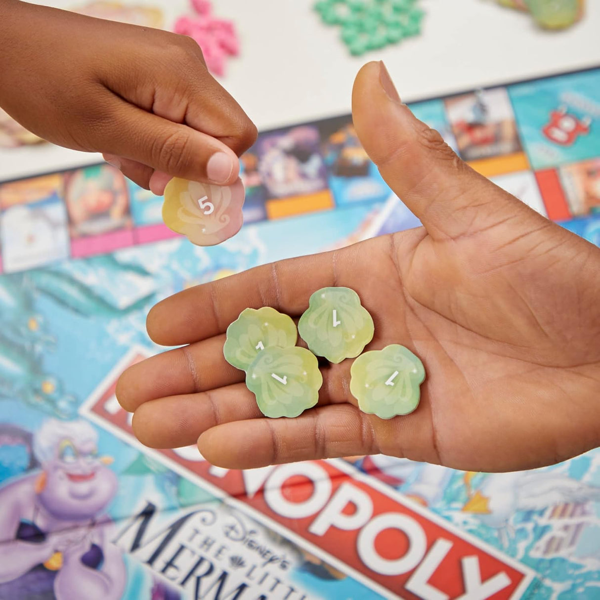 Monopoly Disney La Sirenita, Juego de Mesa, 2-6 Jugadores