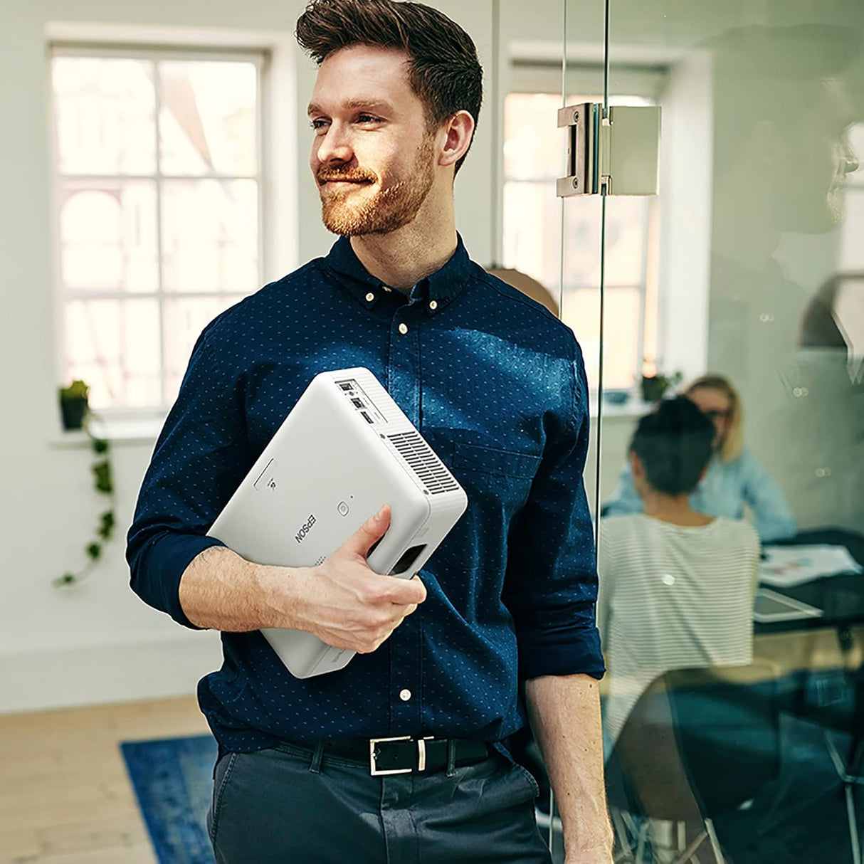 Proyector portátil Epson EpiqVision Flex CO-FH02, Full HD 1080p