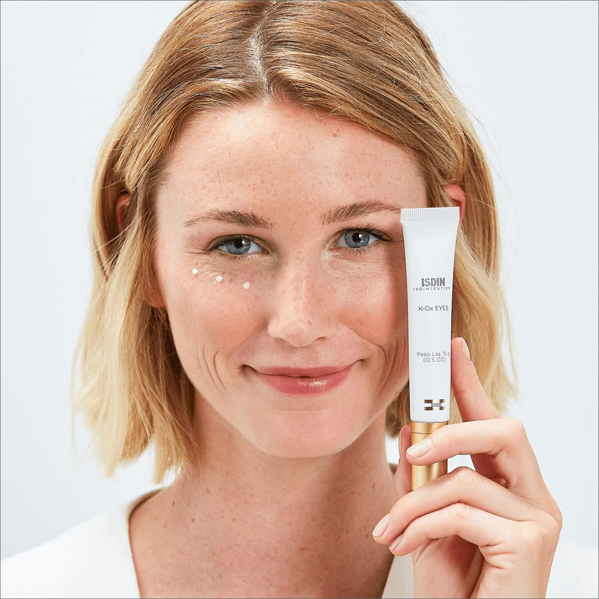 Cuidado Facial Crema iluminadora debajo de ojos hinchazón