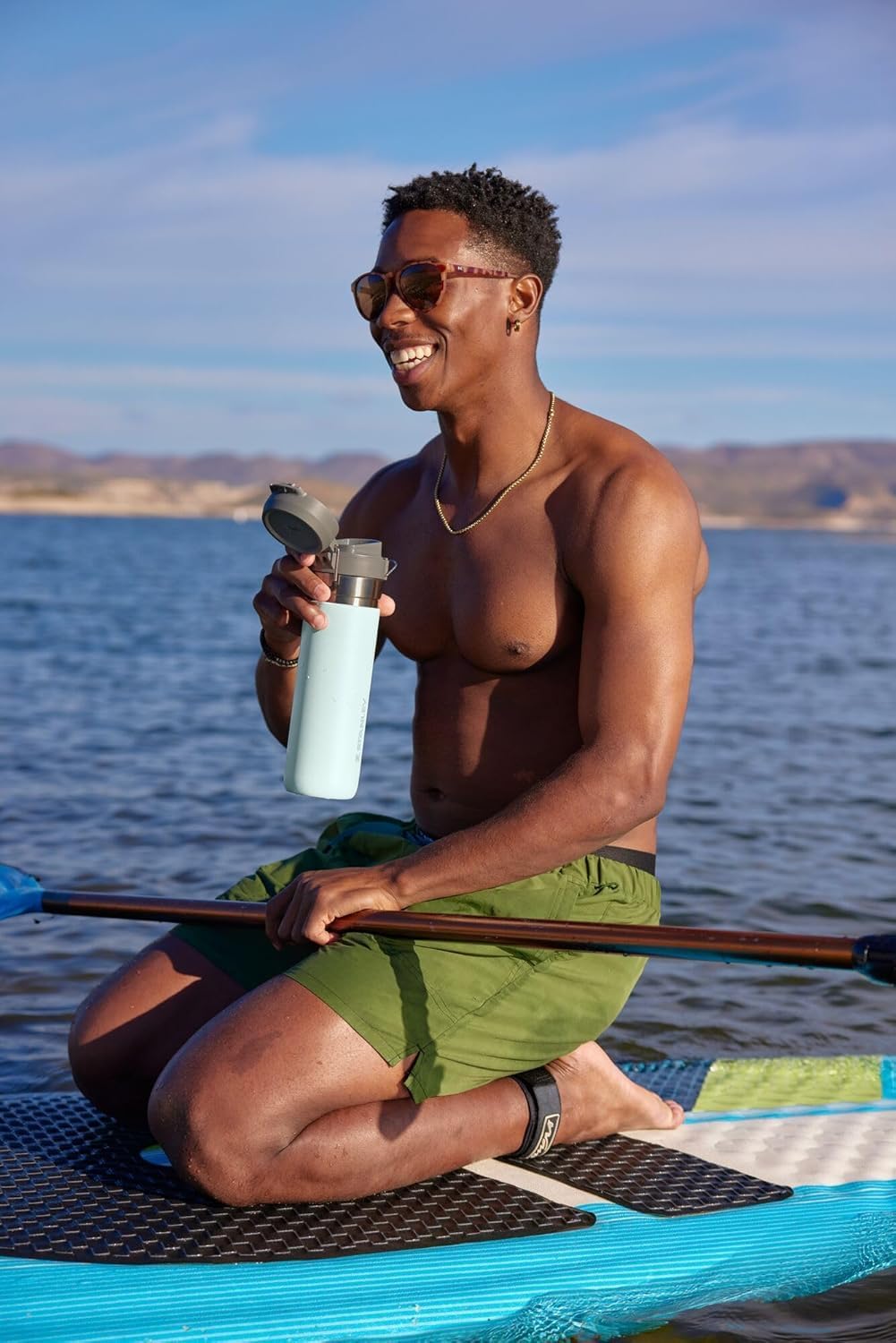 Botella de agua aislante, tapa a presión y a prueba de fugas