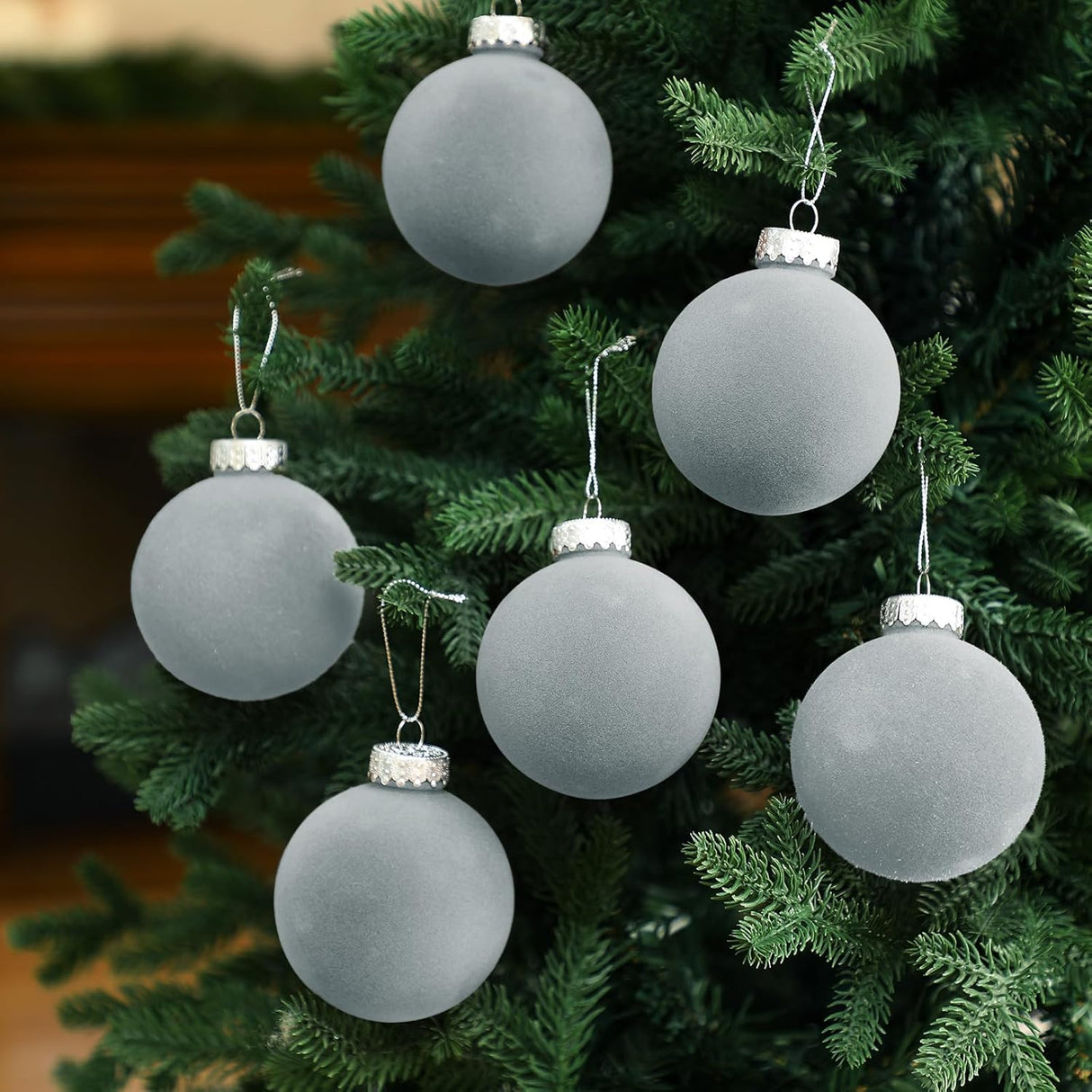 15 Pcs Adornos de Bolas de Navidad Flocked Liliful