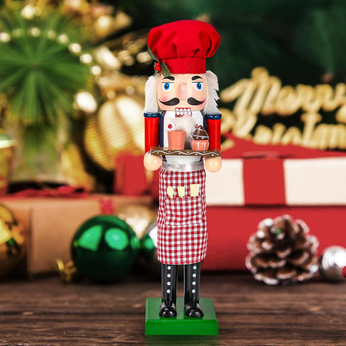 Figuras de Nuez Navideñas Chef de Madera 15 con Cupcake