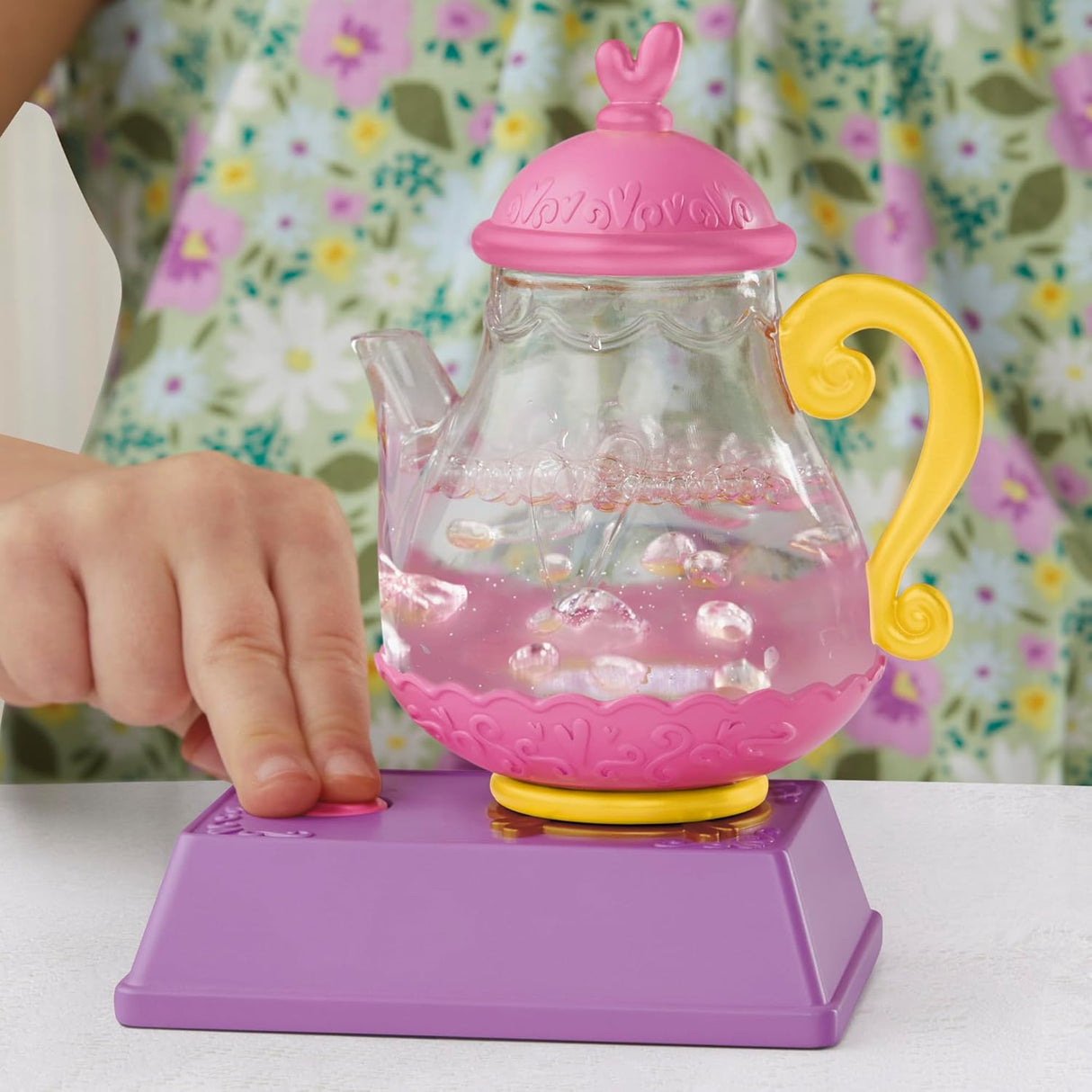 Baby Alive Bubbly Tea Party Sophia Sparkle Muñeca con Accesorios, 11 Pulgadas