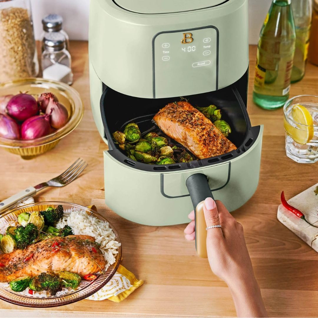 Freidora de aire Drew Barrymore 3-Quart, TurboCrisp, 1200W