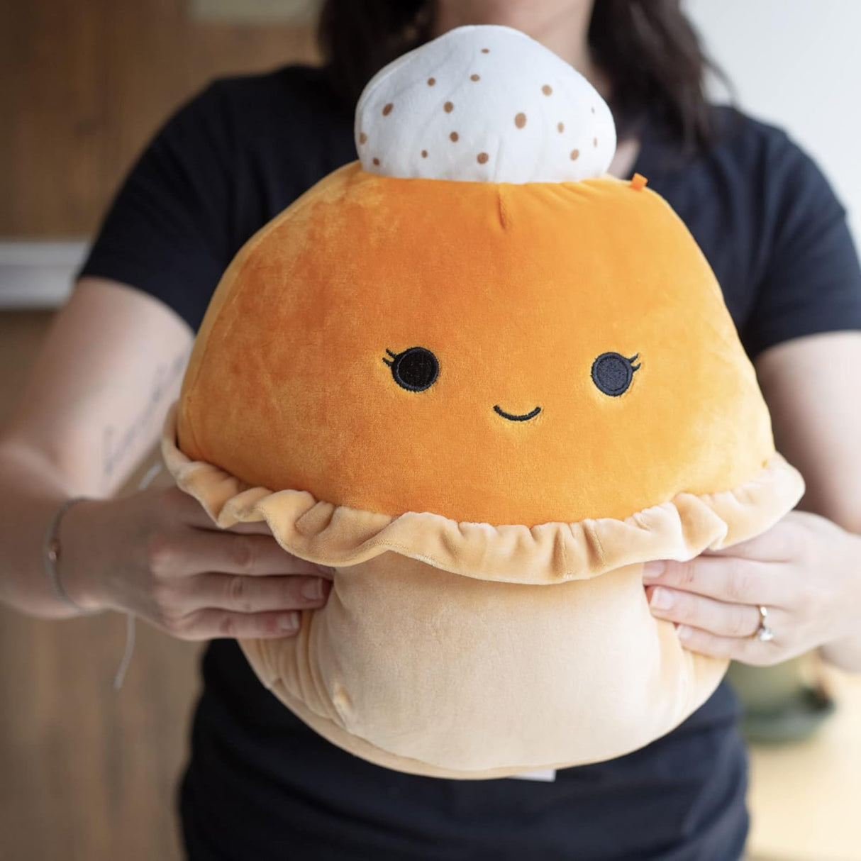 Peluches Squishmallows navideño Torize The Pumpkin Pie 10