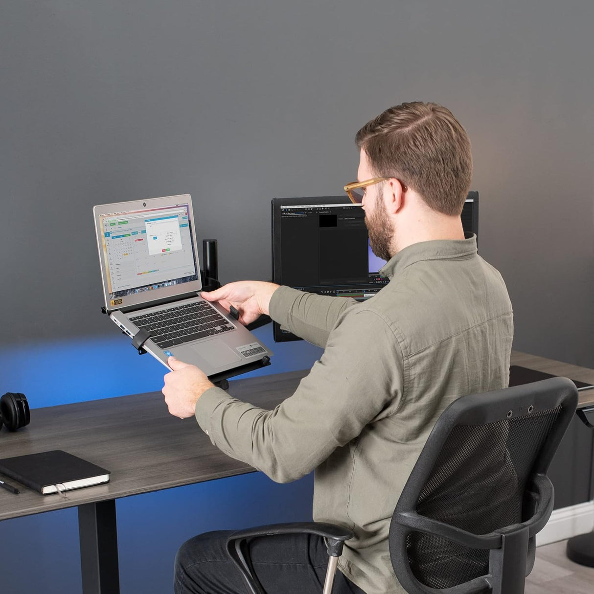 Soporte Doble VIVO para Monitor y Laptop, Ajuste Neumático, STAND-V102L