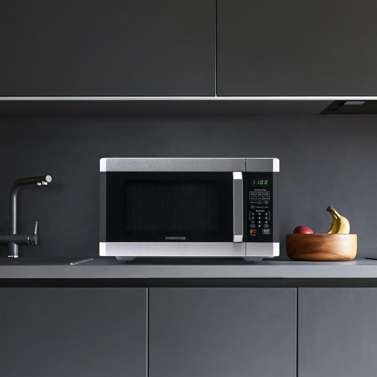 Microondas Farberware 1.6 cu ft 1100W, Sensor, Fácil Limpieza