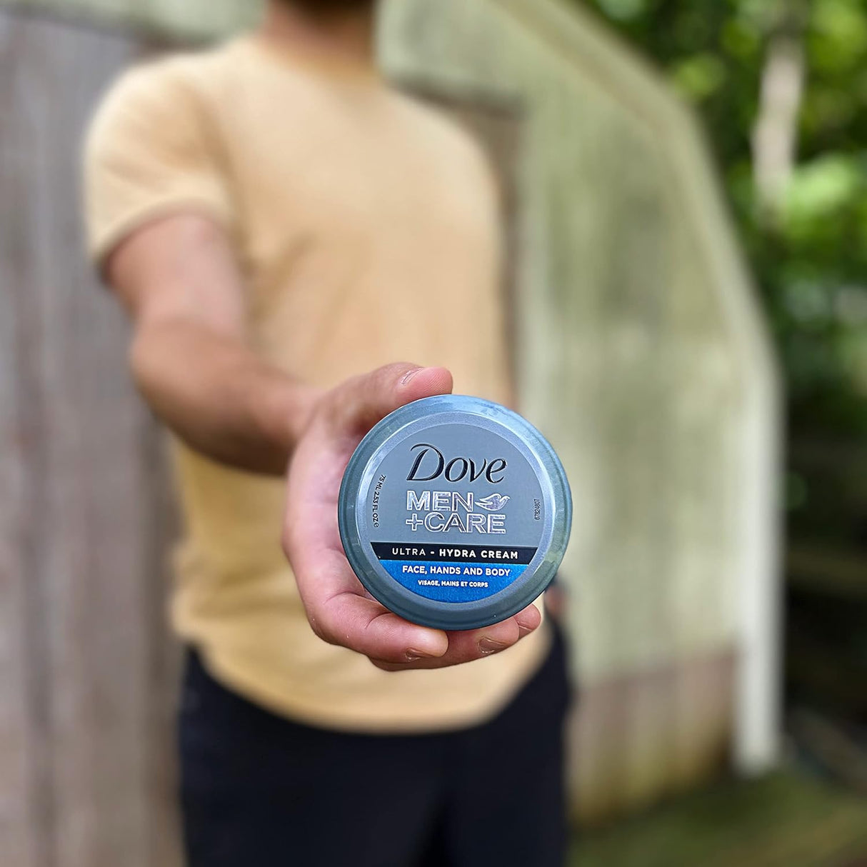 Crema Dove para el cuidado de la cara, manos y cuerpo