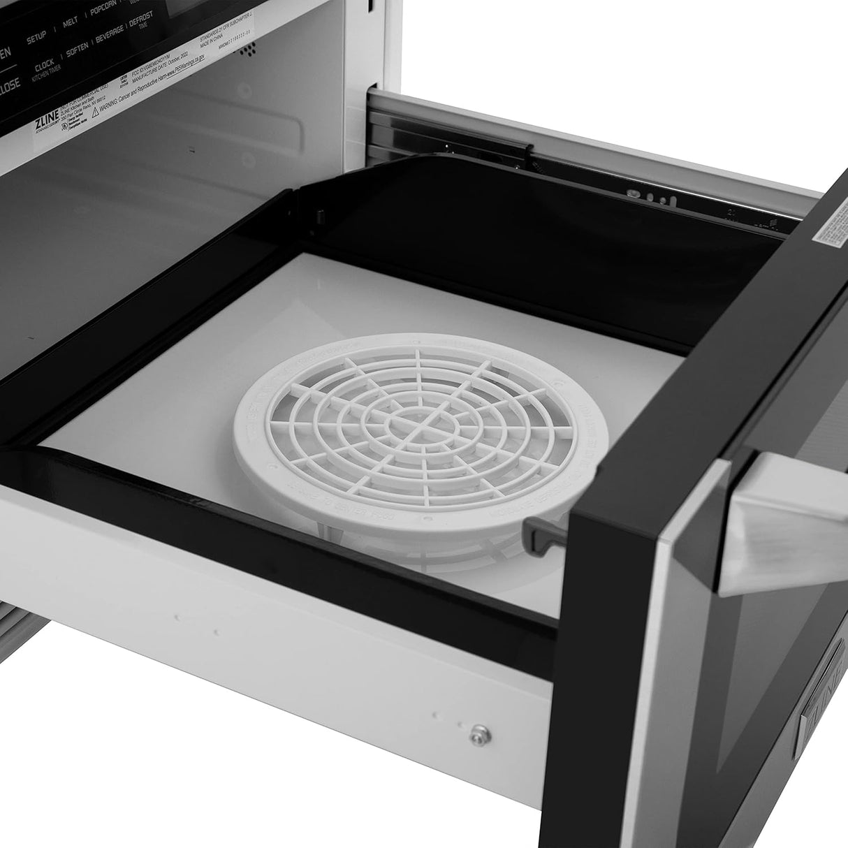 Microondas empotrado ZLINE 1.2 cu. ft. con manija tradicional