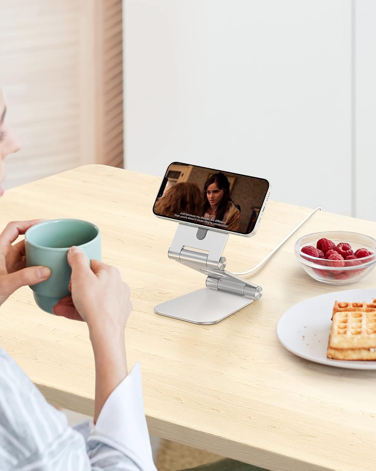 OMOTON Soporte plegable compatible iPhone 14 color plateado