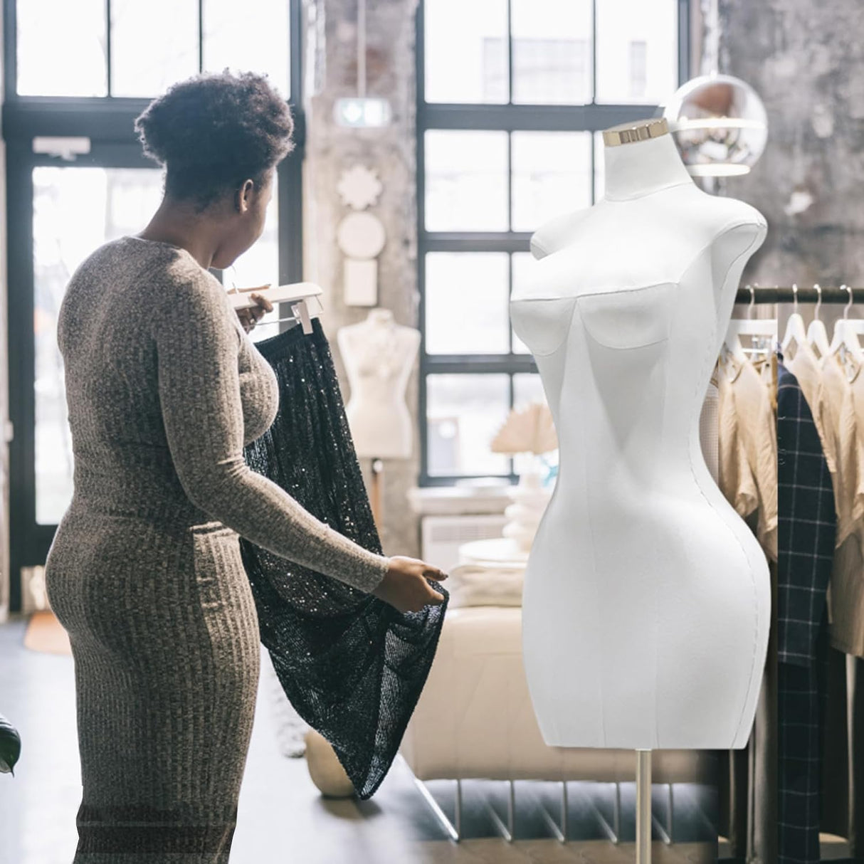 Maniquí Torso Ajustable Plumpy 61-76.8, Base Metálica