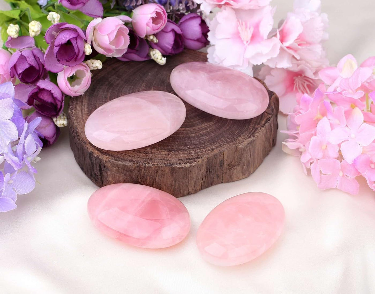 Piedra de Palma Cuarzo Rosa 2.4" para Sanación y Equilibrio