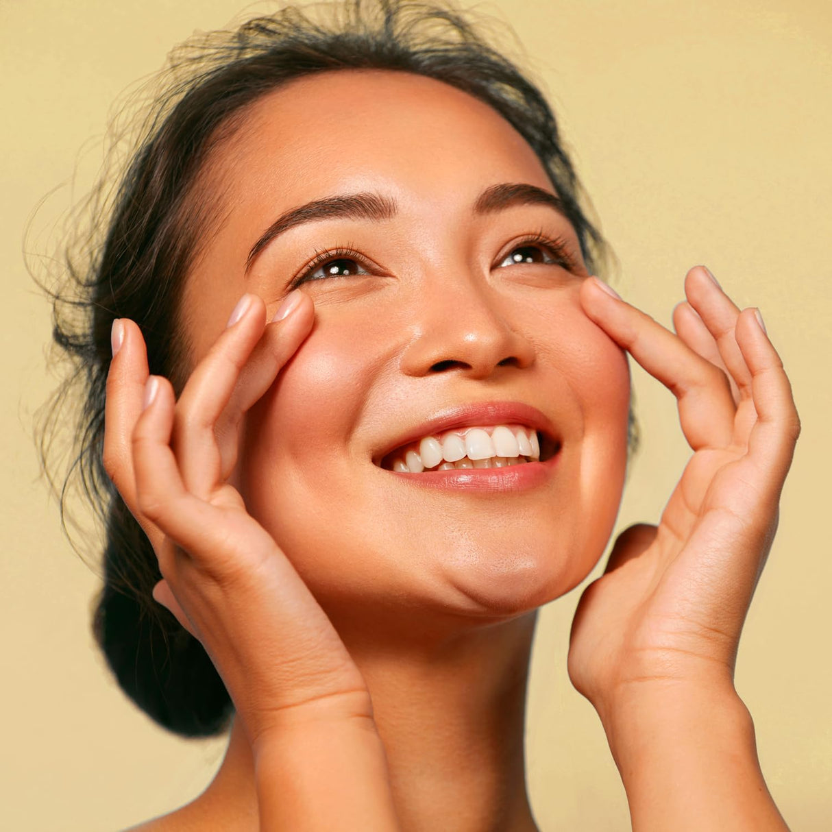 Suero iluminador de vitamina C Amazon Basics