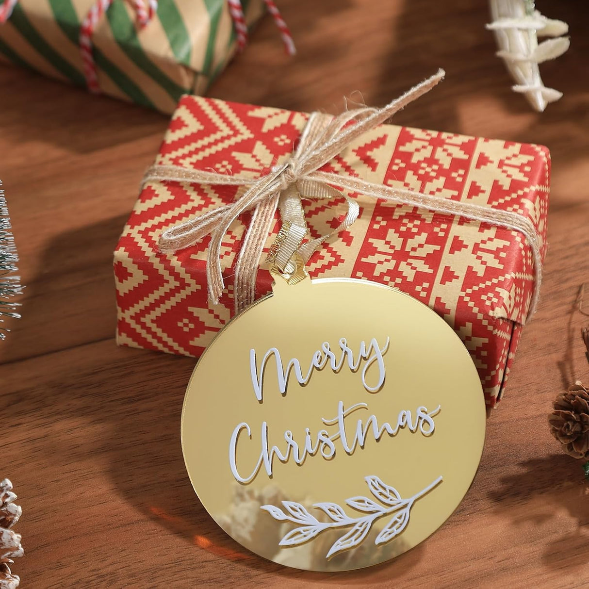 Adorno Navideño UNIQOOO 18 Pack 3.5'' Acrílico 2024 Extra Grueso