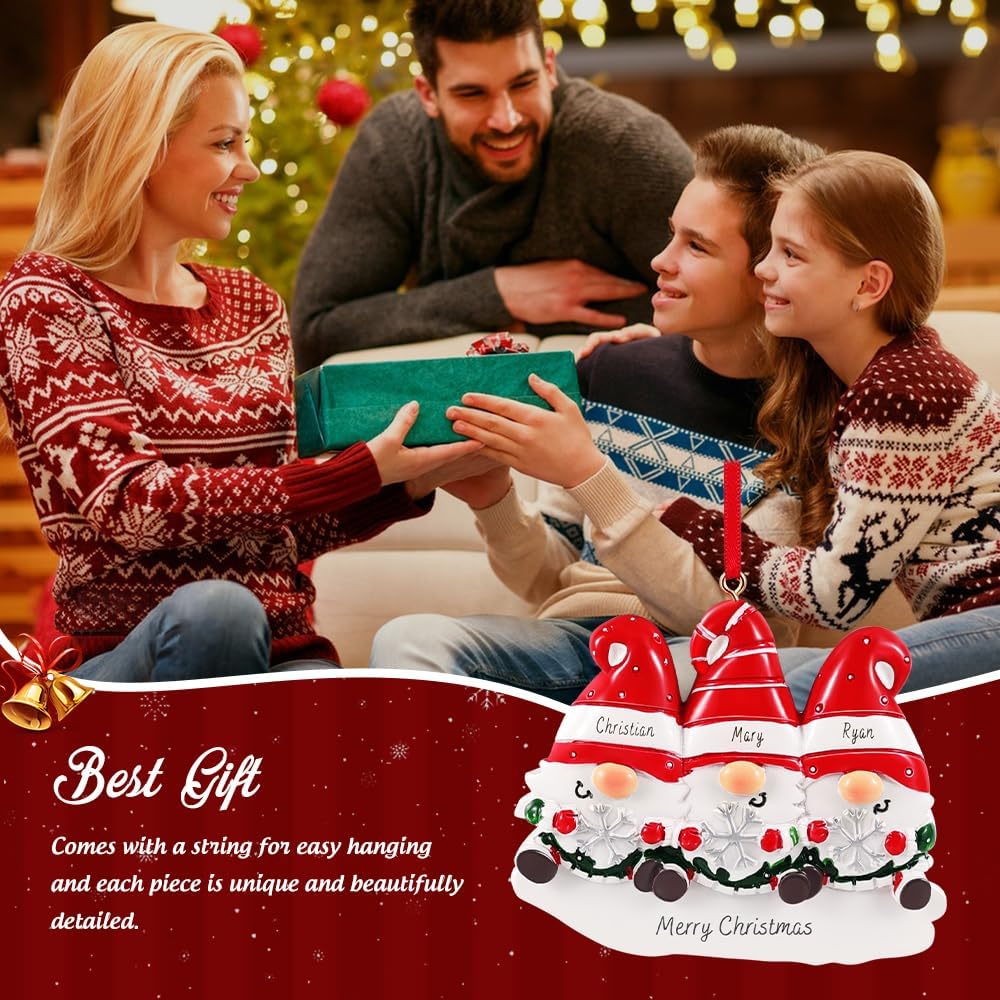Adornos Navideños Gnome Personalizados para Familia 2024