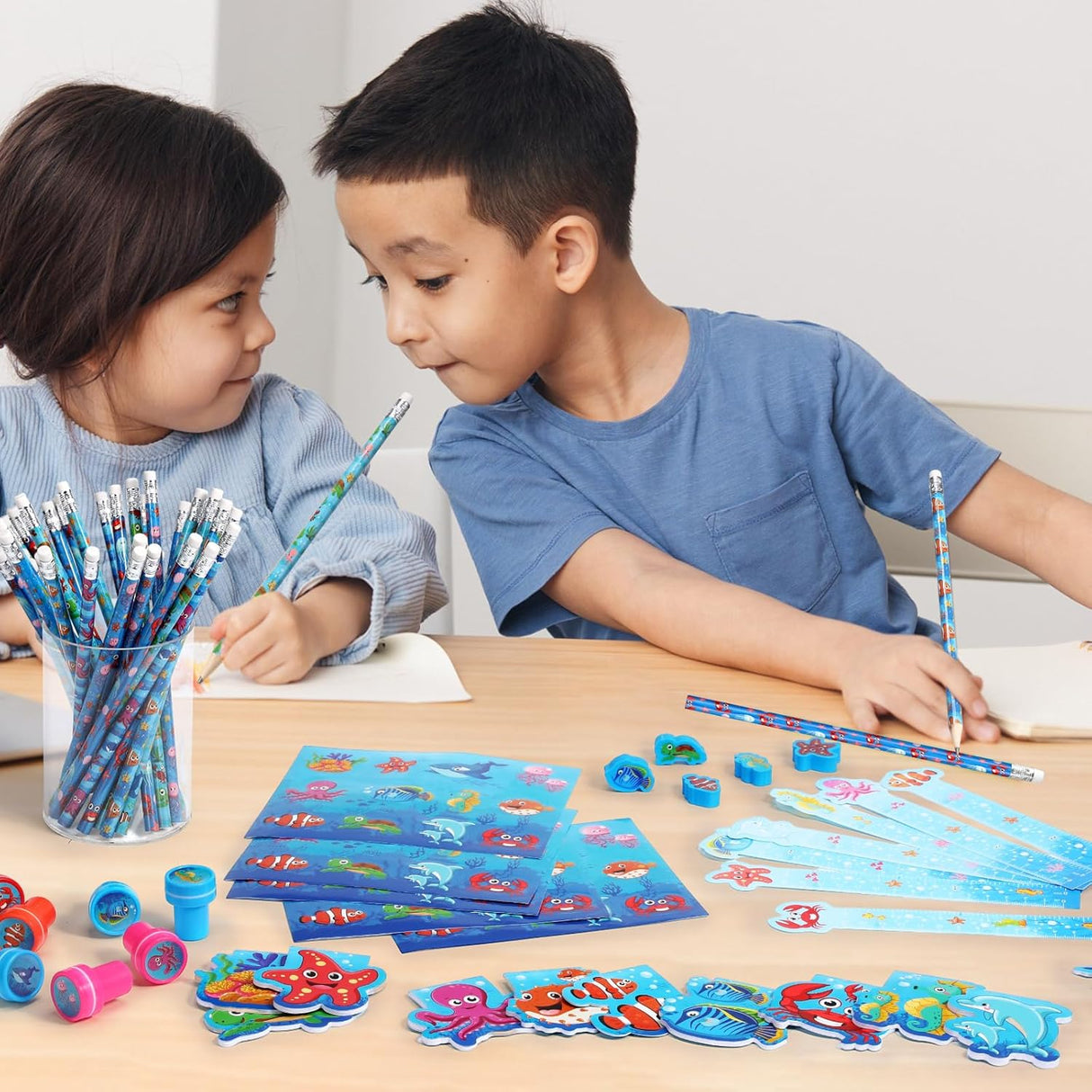 Set de Fiesta Bajo el Mar con Papelería Temática de Animales Marinos
