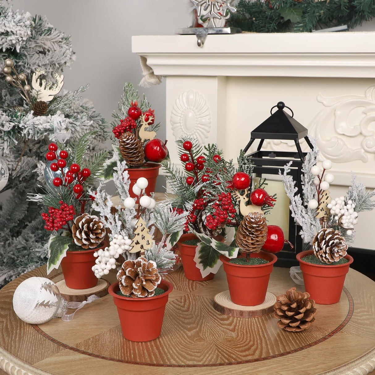 Árbol Mini Artificial Winemana con Piñas y Berries, 6 Pcs
