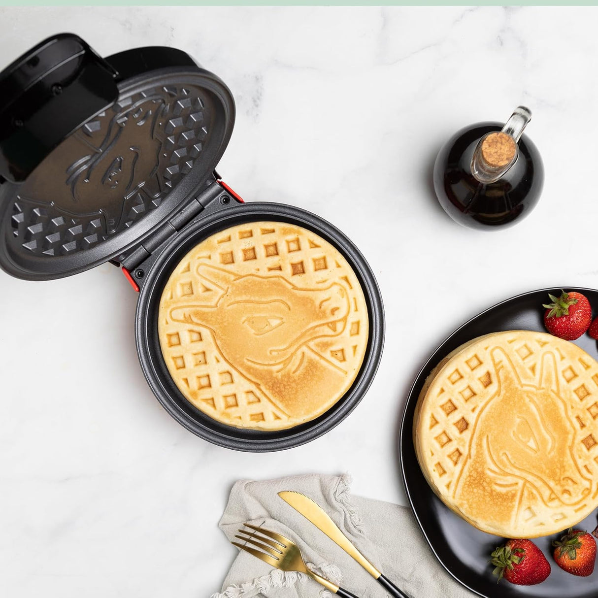 Waffle Maker Pokémon Charizard - Uncanny Brands, Bounty Waffles