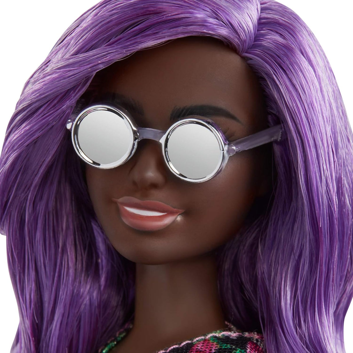 Muñeca Barbie Fashionistas con cabello púrpura modelo 12345