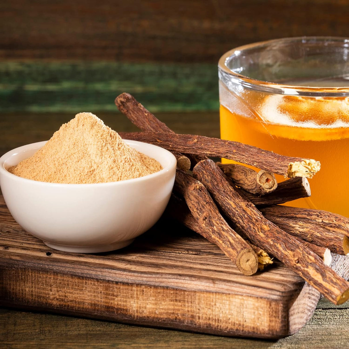 Raíz de Regaliz Cortada y Tamizada - 1 lb