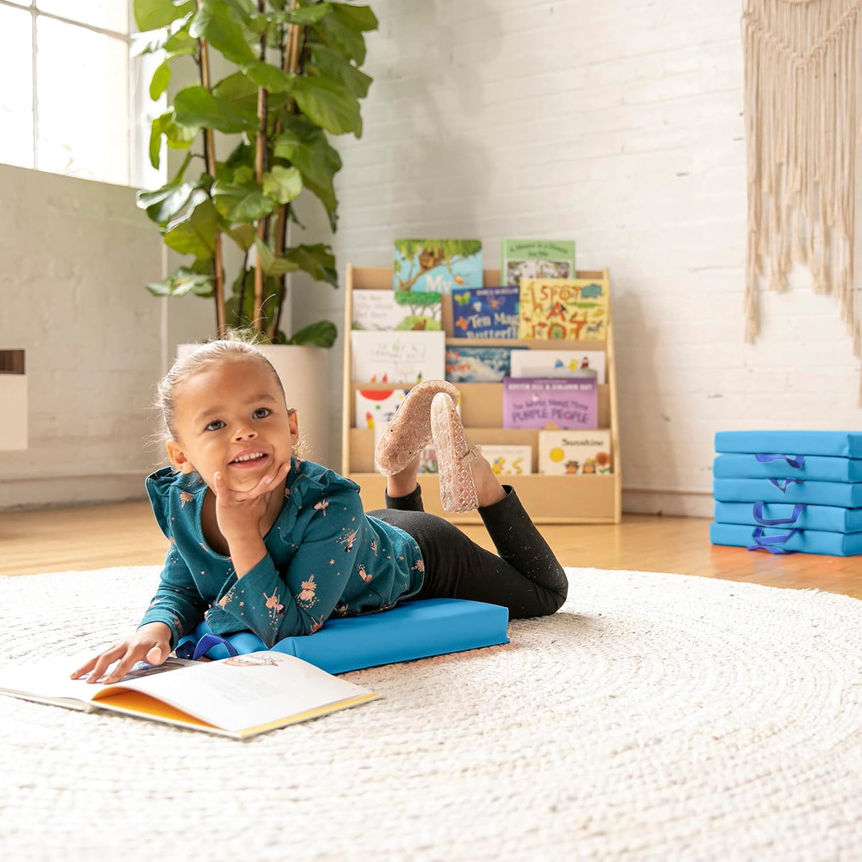 ECR4Kids SoftZone - Cojines de suelo, cuadrados, asientos flexibles, color azul francés, 6 piezas