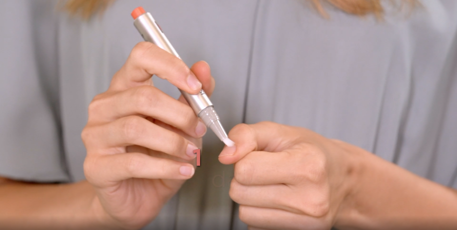 Suero nutritivo hidratante para uñas con ácido hialurónico