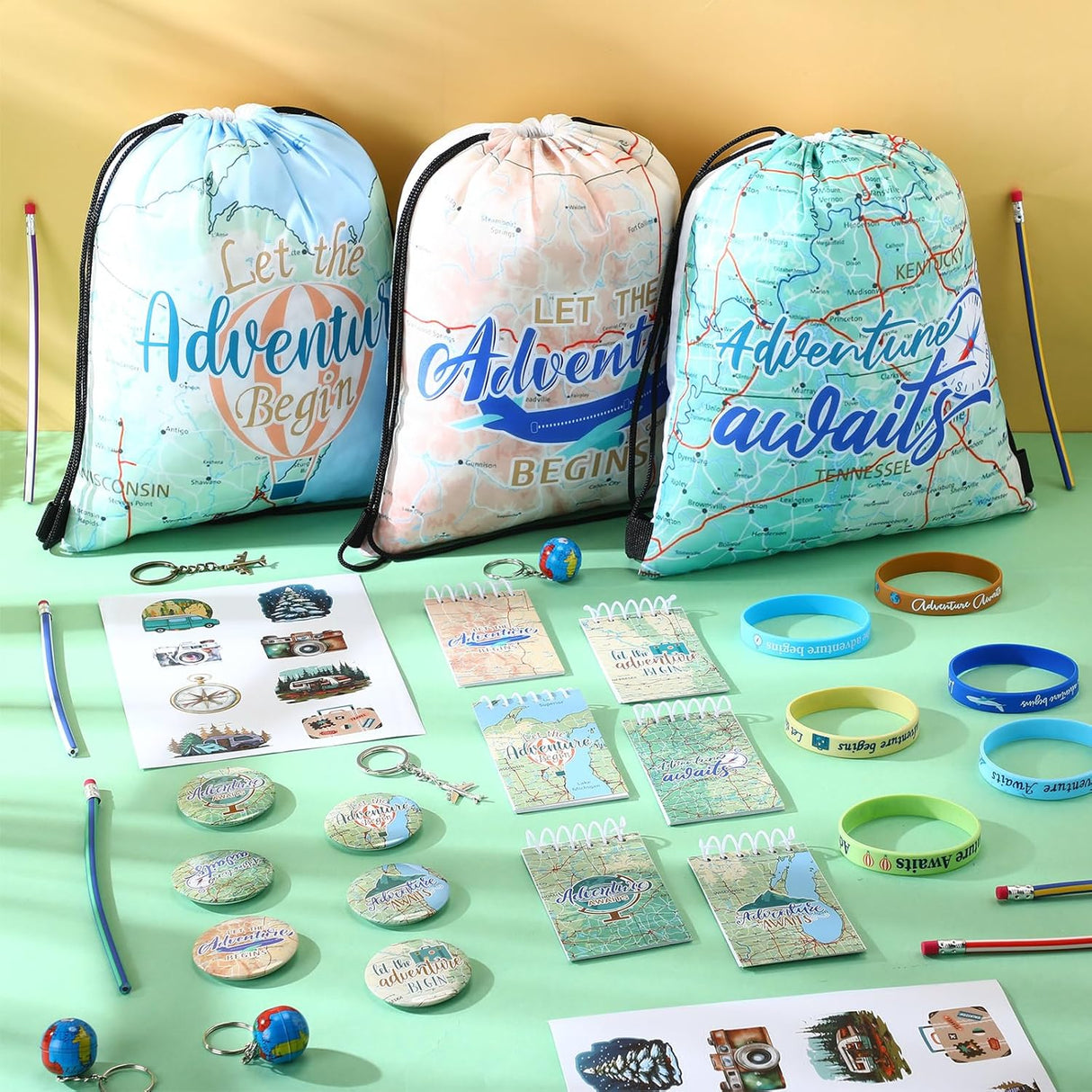 Recuerdos Viaje: Llaveros Avión, Mochila, Pulseras y Más