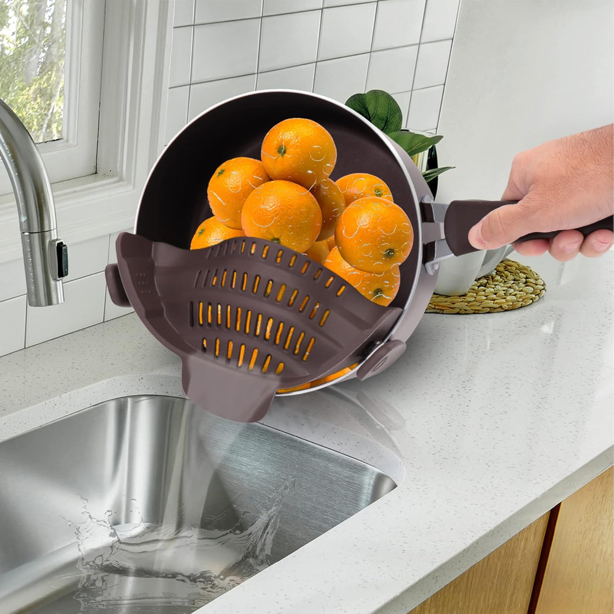 Colador de silicona con clip NutriChef NCCW14SBRSDRA