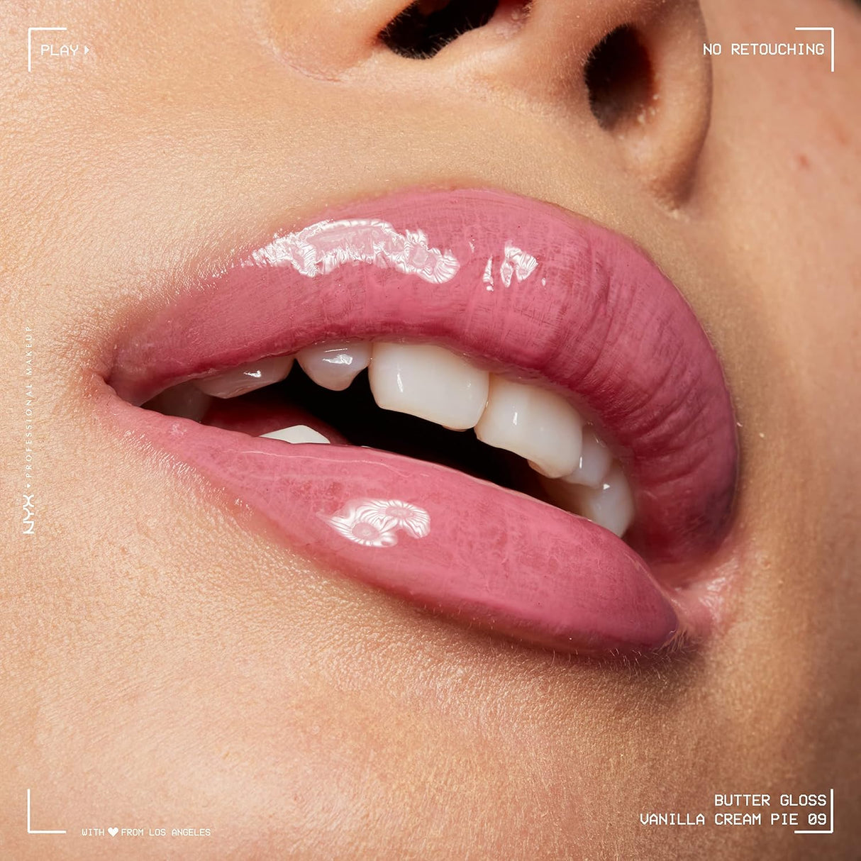 Brillo labial Color: Pastel de crema de vainilla.