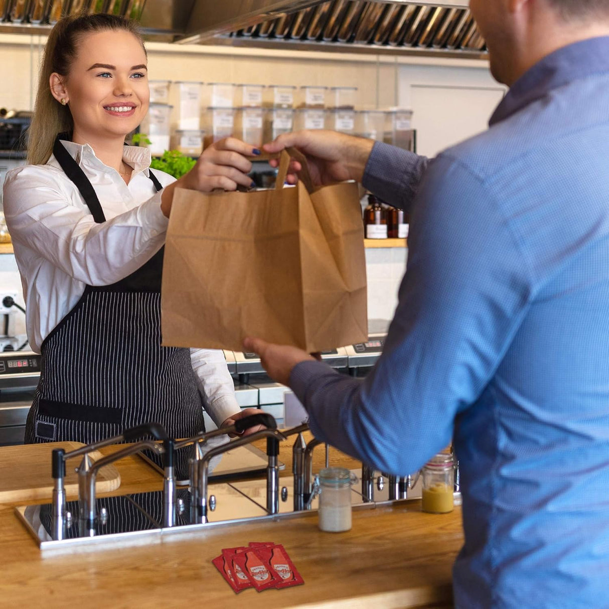 Frank's RedHot Paquetes originales de salsa de pimienta de cayena, 200 unidades, un paquete de 200 unidades de paquetes de salsa picante Frank's, tamaño perfecto de una sola porción para llevar, entrega y catering