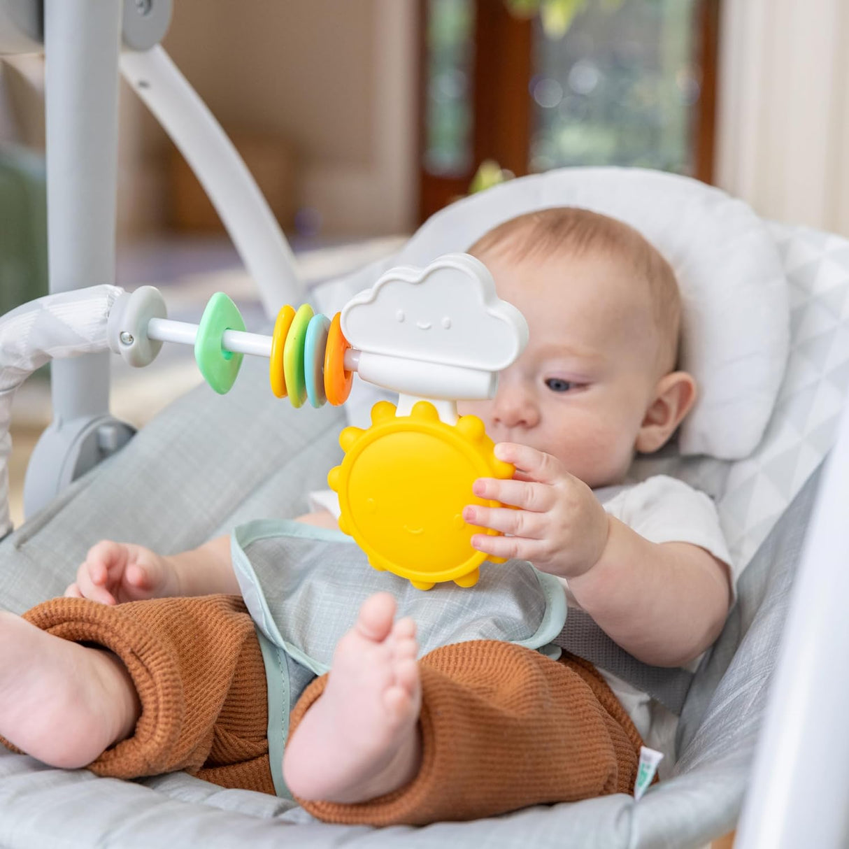 Columpio plegable 6 velocidades música 0 a 9 meses