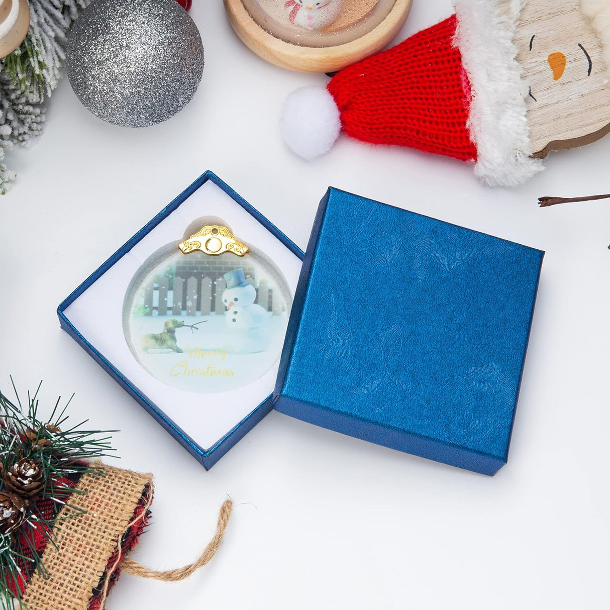 Adorno colgante de Navidad perro y muñeco de nieve