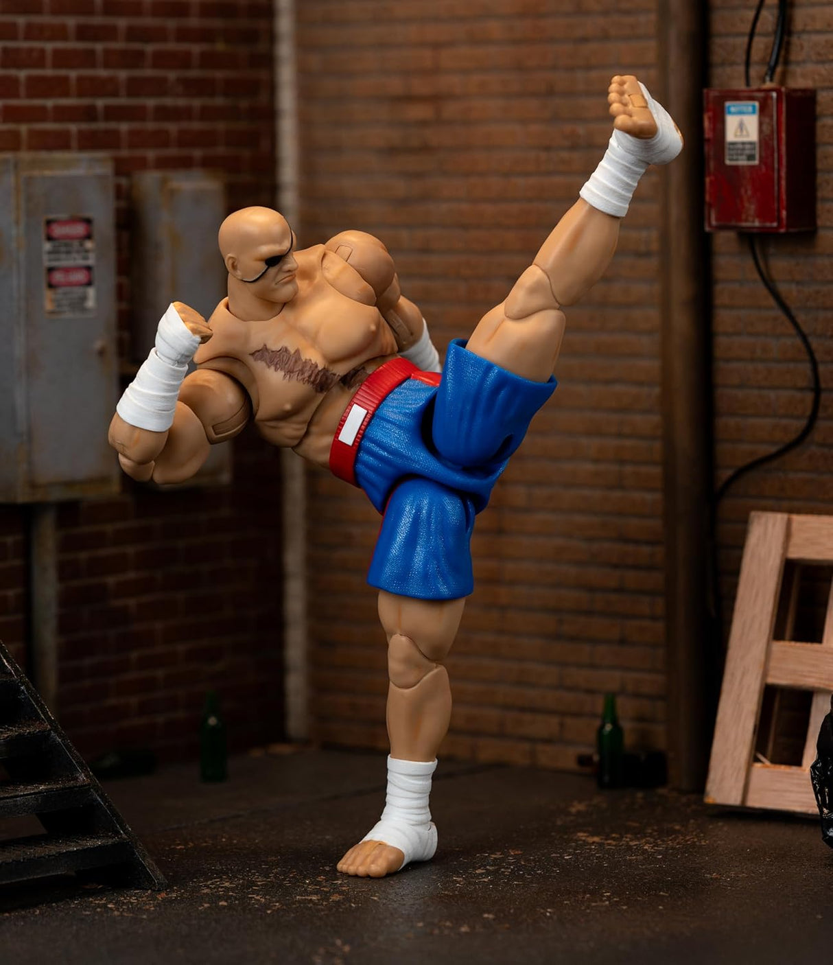 Figura de acción Sagat Street Fighter II Jada, articulada, accesorios y soporte, 7.6
