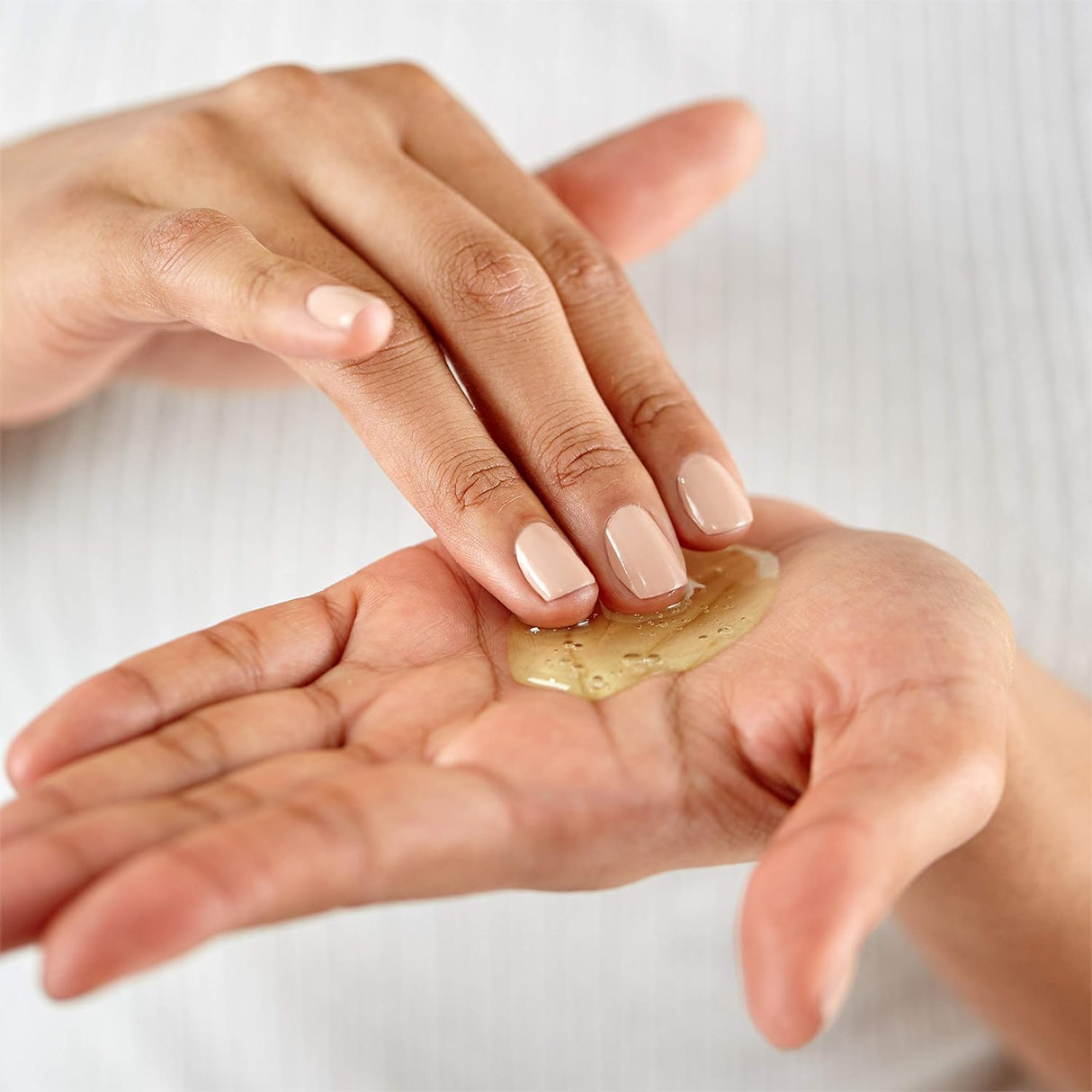 Acumulación del cuero cabelludo con ácido salicílico.