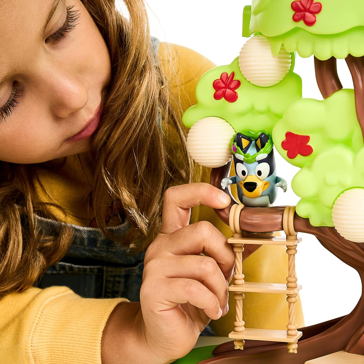Juego de Árbol BLUEY con Escondite, Figuras y Accesorios