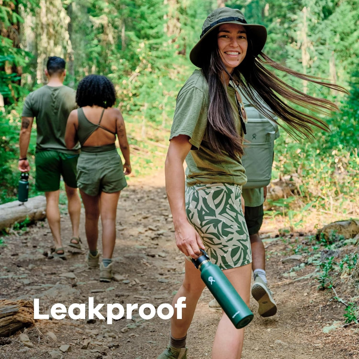 Botella de agua de acero inoxidable, boca estándar, con tapa flex.