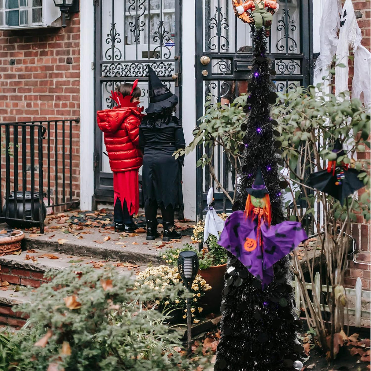 Árbol Artificial Halloween Orgrimmar 5FT con 100 Luces