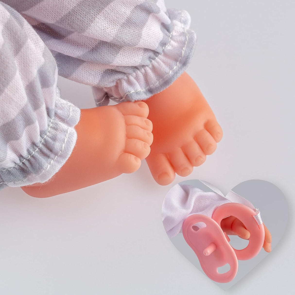 Muñeca suave de 15 JC Toys con ojos abiertos/cerrados, 30036