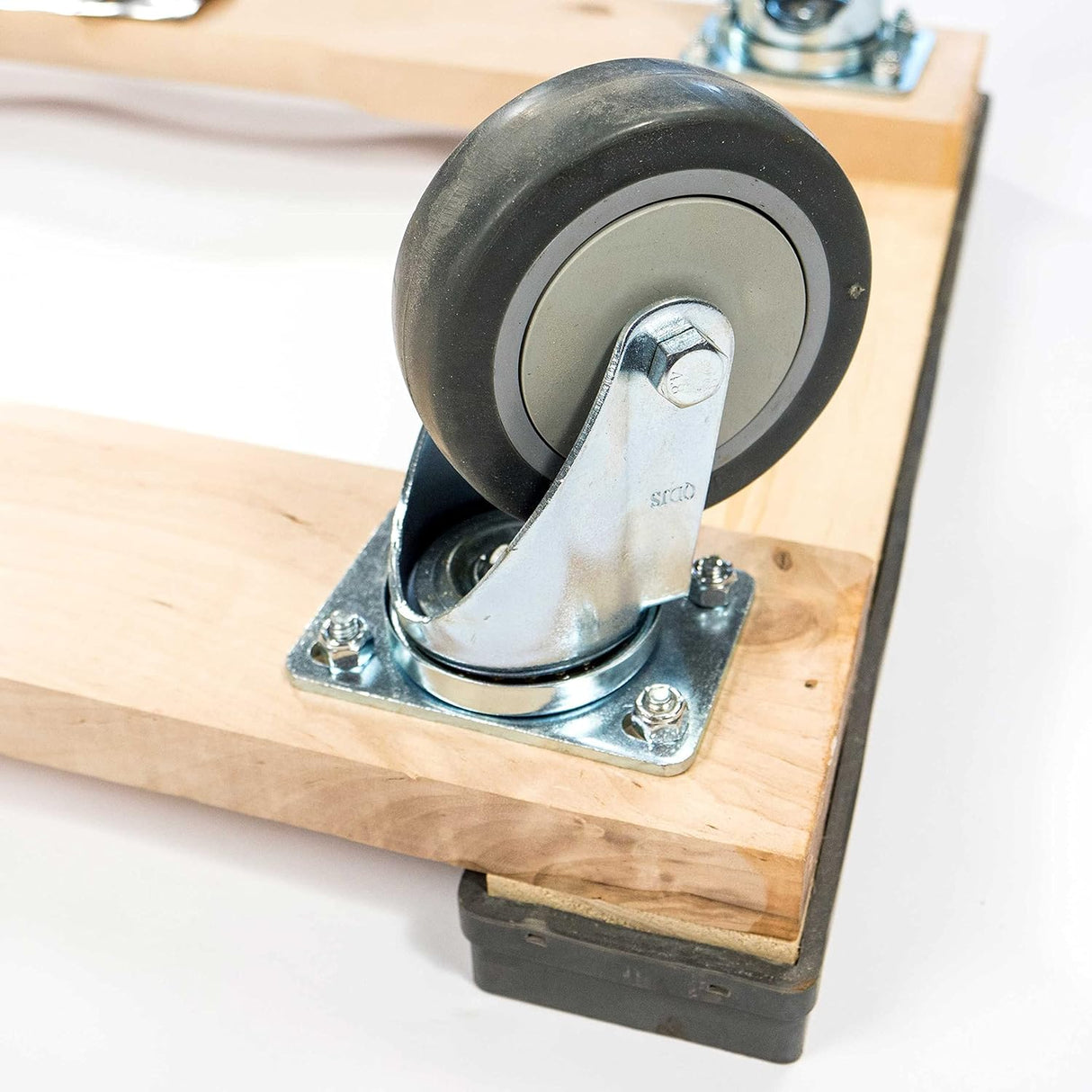 Carro de Carga US Cargo Control, 1000 lbs, Ruedas de Goma, 18.5x32.5